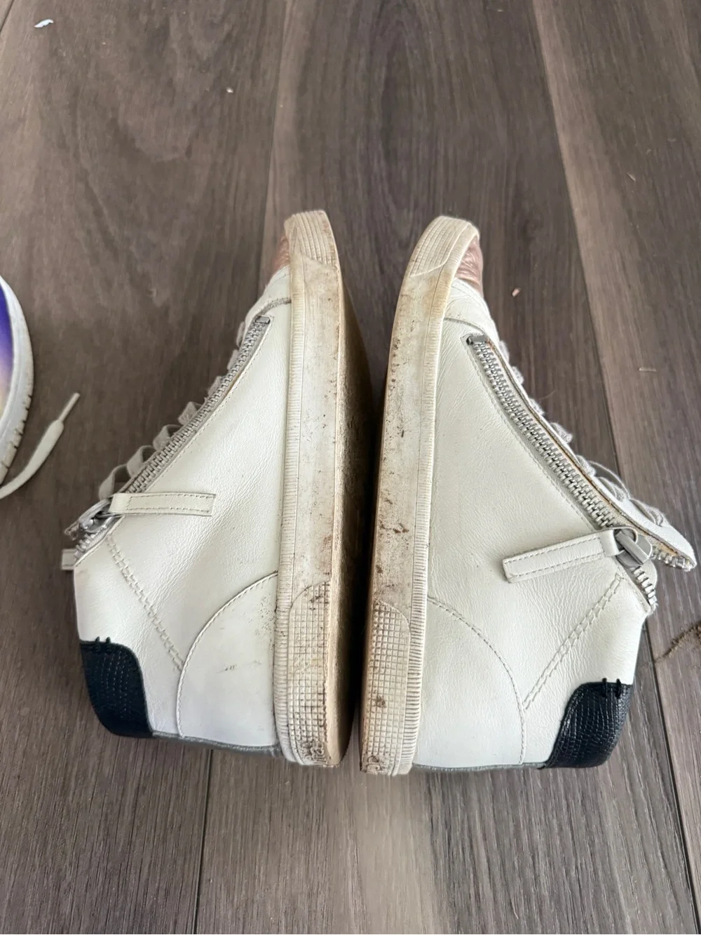 Dolce Vita Women’s Metallic Rose Gold Toe High-Top Sneakers - size 10